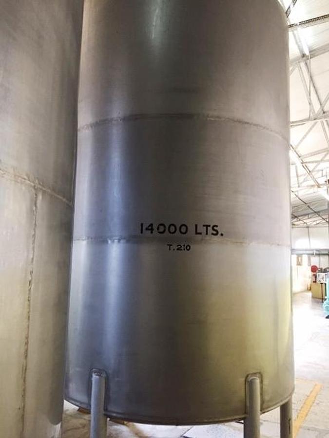 Used Stainless steel 14,000 liter tank