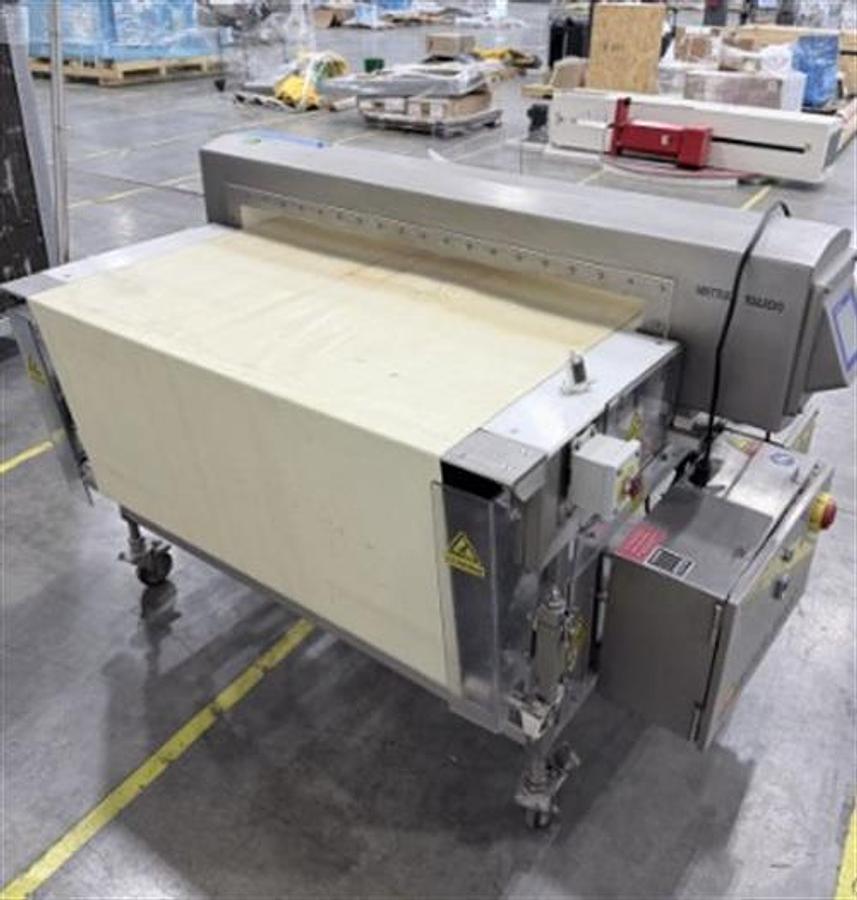 Used Metler Toledo/Safeline Stainless Steel Metal Detector with Conveyor