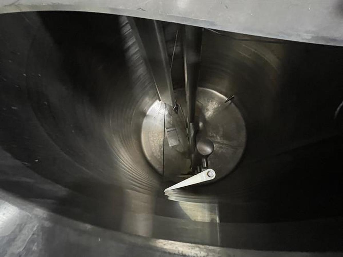 Used Walker 320 Gallon SS Jacketed & Agitated Tank