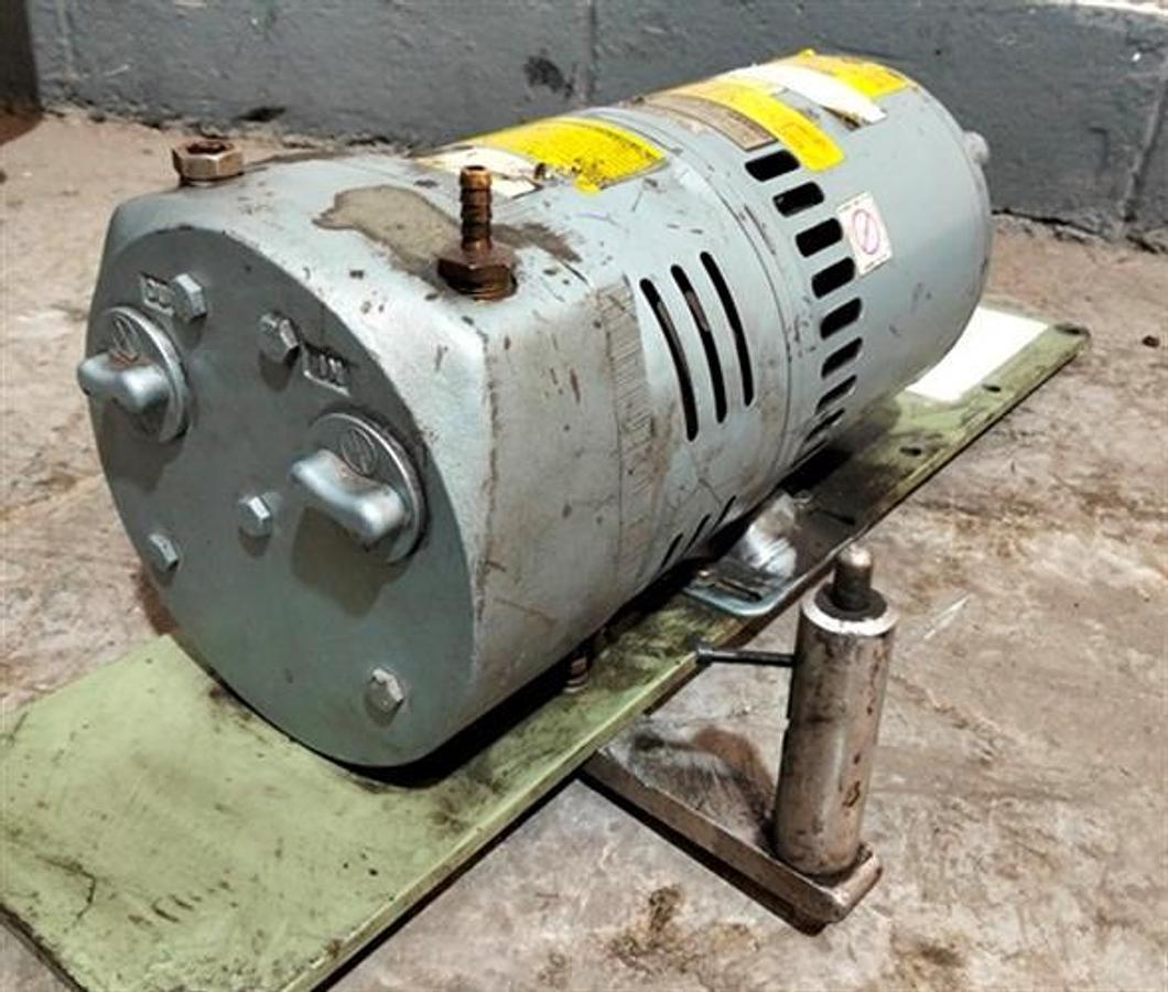 Used Gast model 0823-1010-G27 vacuum pump