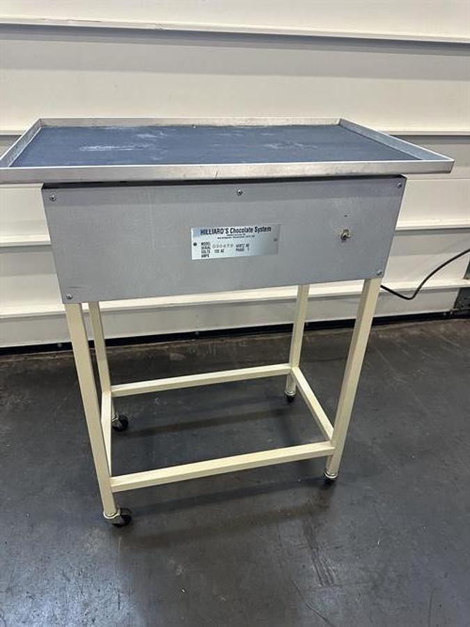 Used Hilliard Vibrating Table