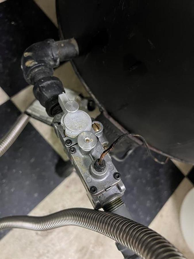 Used Savage 20 Stove w Copper Pot