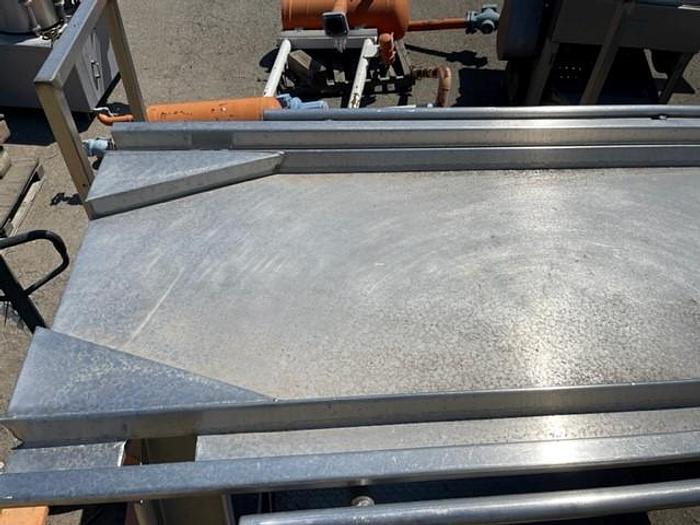 Used Allen Vibratory Sorting Table