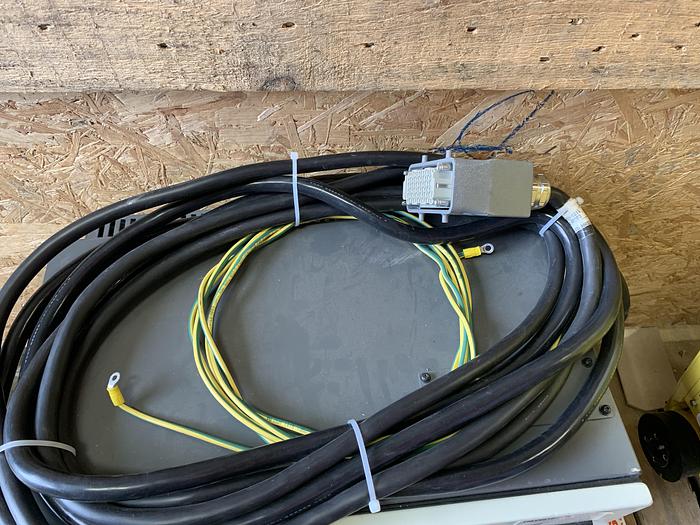 Used FANUC LR MATE 200iD/7H 5 AXIS CNC ROBOT WITH LR MATE R30iB CONTROLLER