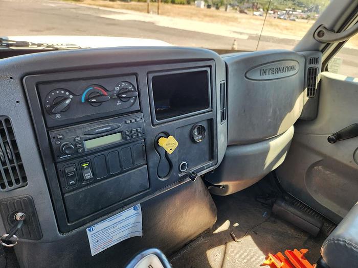 Used 2006 International 7400 6x4 Flatbed Cleasby 41' Roofing Conveyor Truck