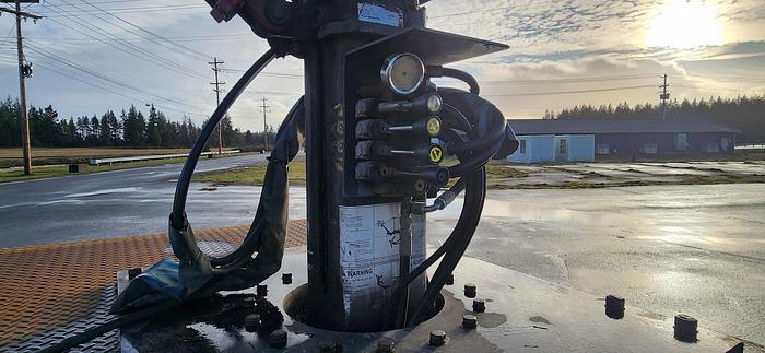 Used 2006 GMC 6500 20' Flatbed 36' Cleasby Roofing Conveyor Truck