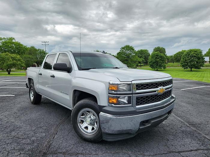 Used 2015 Chevrolet Silverado 1500 LT Crew Cab Pickup Truck with Hard Roll Bed Cover