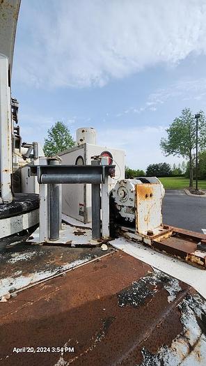 Used 2005 GMC 8500 Bucket Truck with an Altec AT40C Telescopic Cable Placer with Reel Bar and Winder
