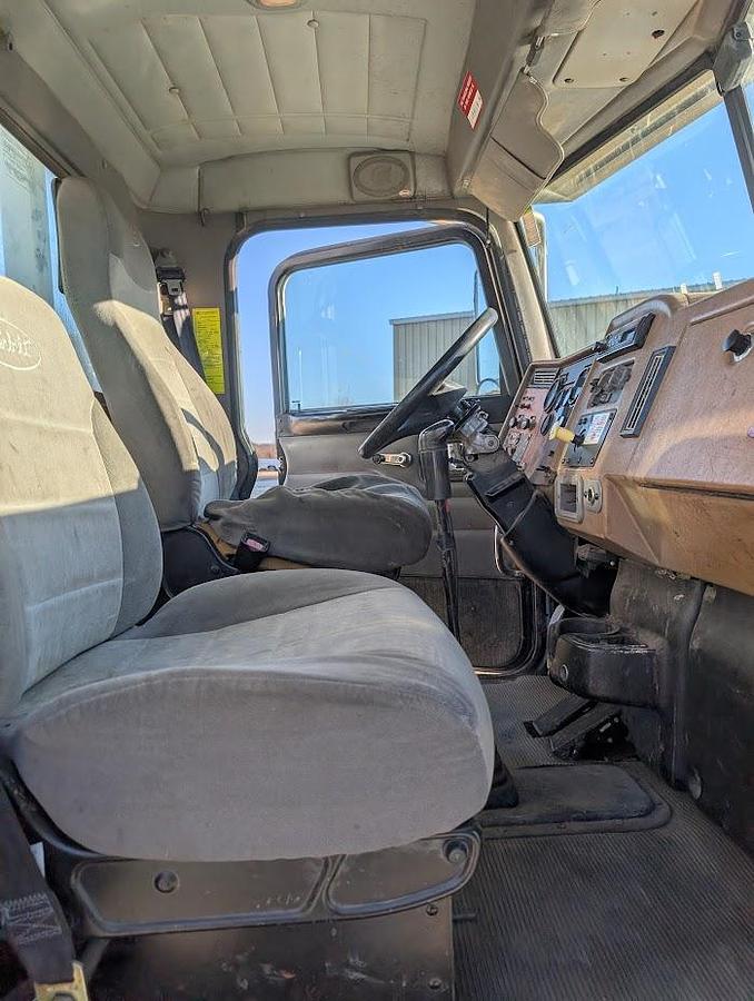 Used 2007 Peterbilt335 Utility Truck Altec AM900-E100 105' Insulated Articulated Telescoping