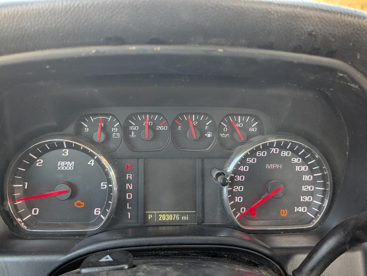 Used 2017 Chevrolet 2500 4x2 Crew Cab 8' Bed Goosneck Hitch