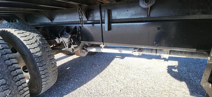 Used 2004 Ford 650 XL 4x2 Crew Cab Flatbed with 18' Bed