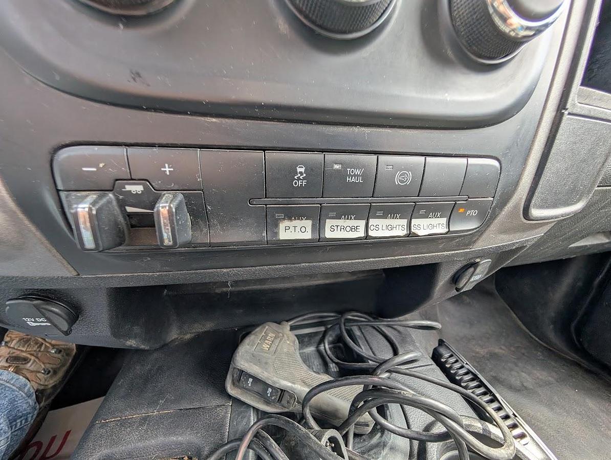 Used 2017 Dodge Ram 5500 4x4 Versalift SST40 45’ Articulating/Telescopic Insulated Bucket Truck