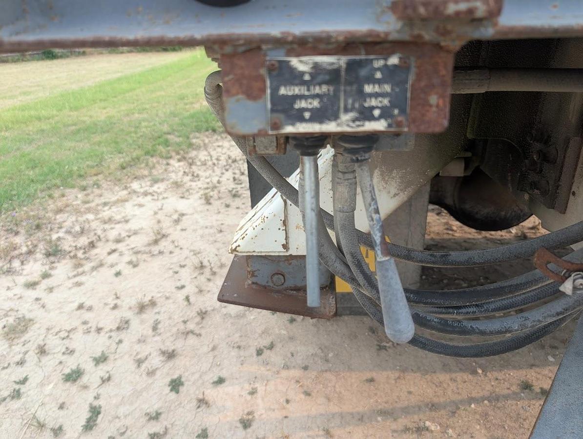 Used 2004 International 7300 4x4 Telelect Commander 4045 Digger Derrick