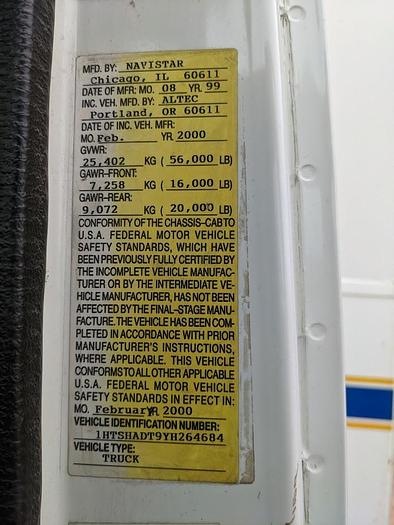 Used 2000 International 4900 Tandem Axle Flatbed Altec A65 70' Articulated Bucket truck