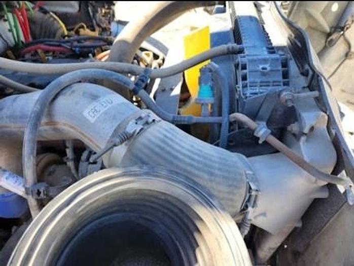 Used 2005 Sterling Cleasby 31' Roofing Conveyor Truck with Automatic Transmission