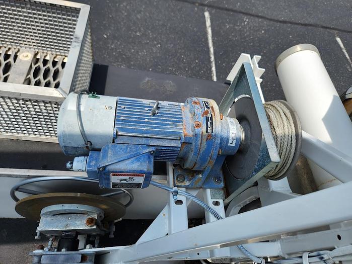 Used 2009 GMC C8500 4x2 Altec AT40C 40' Telescoping Non-Insulated Single Man Basket Cable Placing Bucket Truck With Reel Bar and Winder