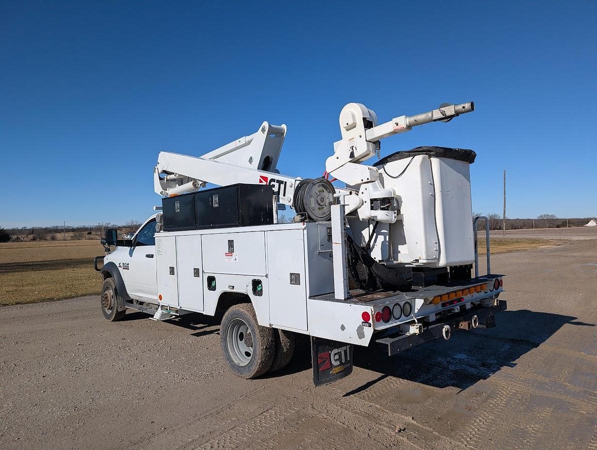 Used 2018 Dodge 5500 4x4 ETI 45' Bucket Material Handling Jib Articulating/Telescoping
