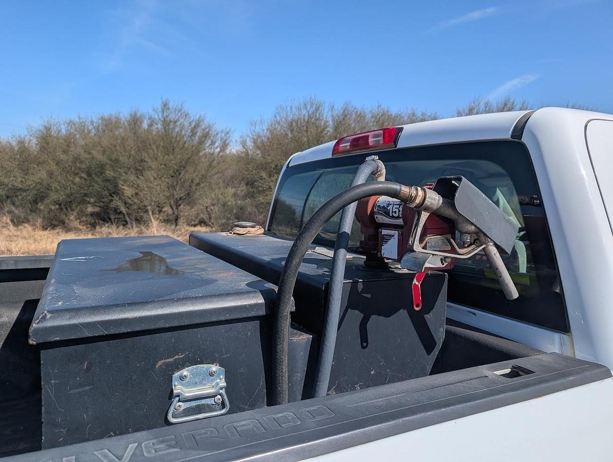 Used 2017 Chevrolet 2500 4x2 Crew Cab 8' Bed Goosneck Hitch