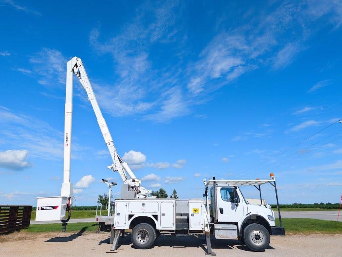 Used 2018 Freightliner M2