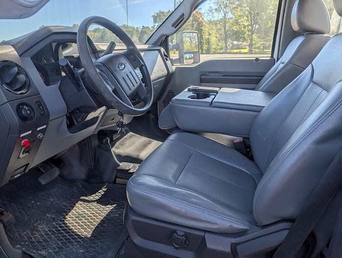 Used 2014 Ford F550 4x4 Versalift SST40EIH-01 Articulated Telescoping 45' Bucket Truck