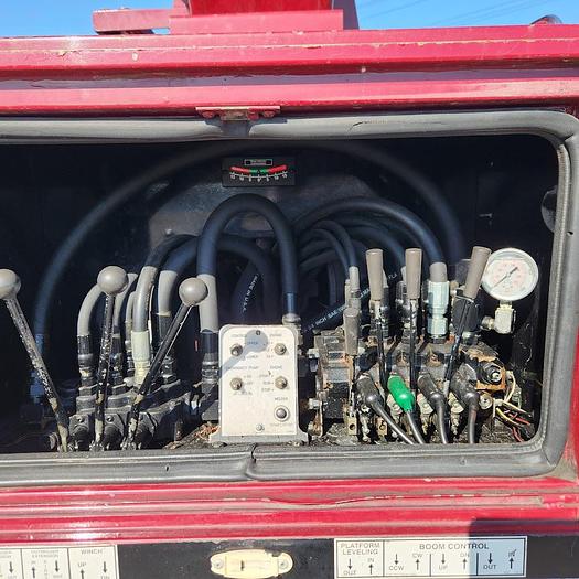 Used 1997 GMC 7500 Utility Truck with Elliott ECL-3-55 59' Telescopic Platform Hydraulic Crane