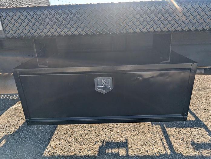 Used 2006 GMC 6500 Crew Cab 20' Flatbed 31' Cleasby Roofing Conveyor Truck