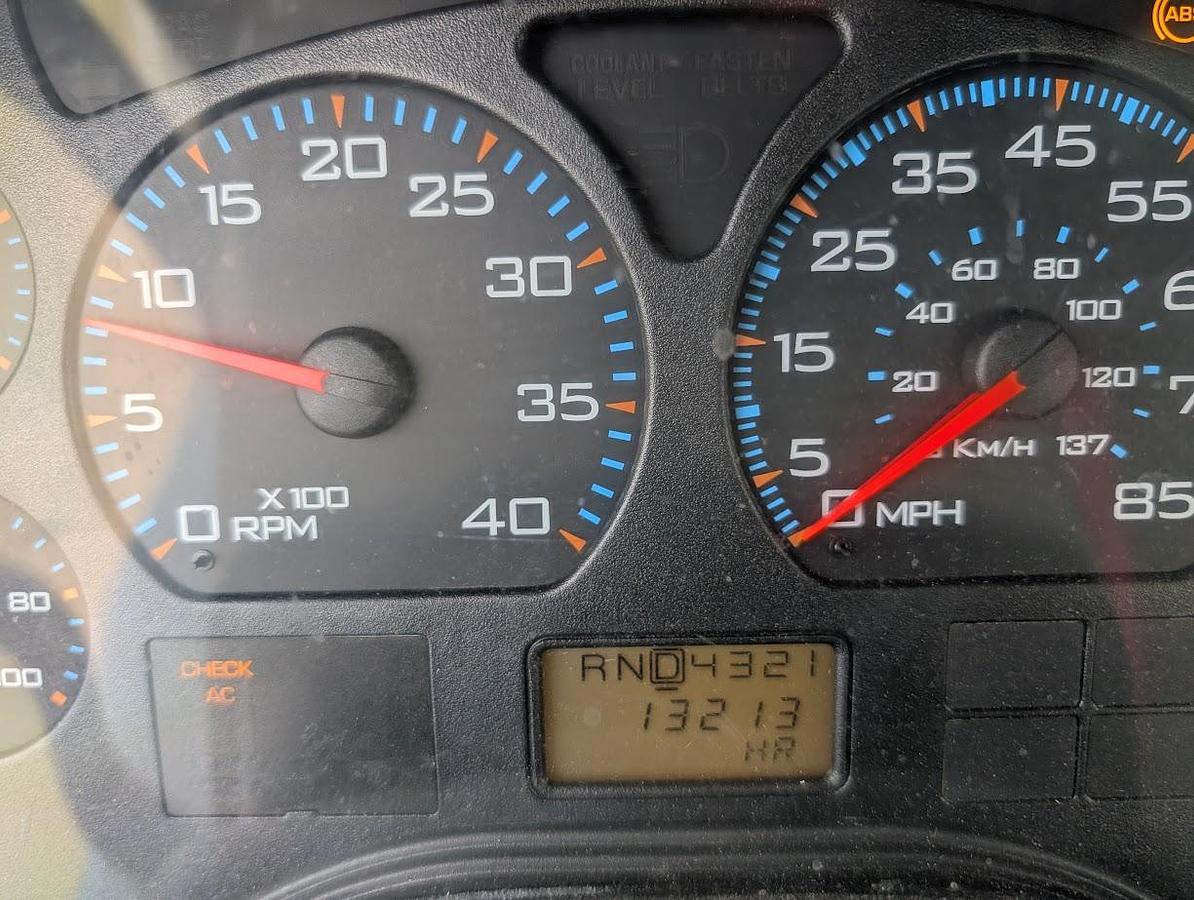 Used 2004 International 7300 4x4 Telelect Commander 4045 Digger Derrick