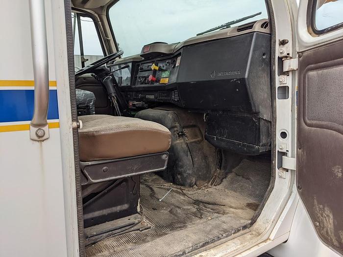 Used 2000 International 4900 Tandem Axle Flatbed Altec A65 70' Articulated Bucket truck