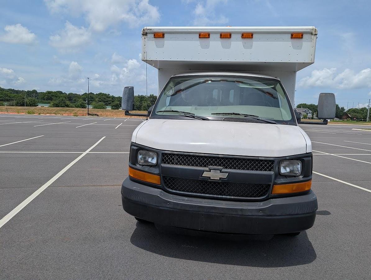 Used 2007 Chevrolet G-3500 Cutaway Cable Splicing Van Kohler Manhole Support System