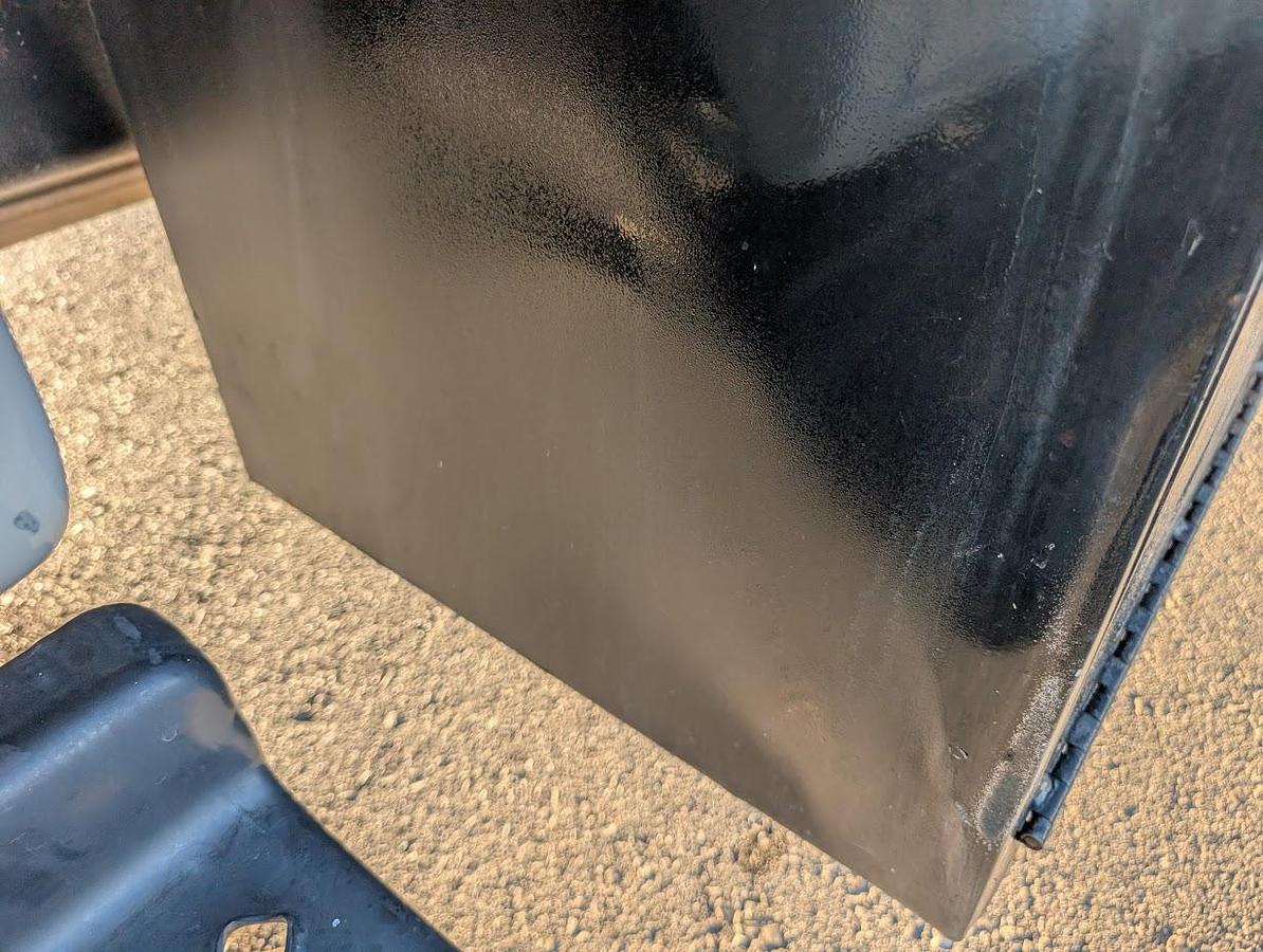 Used 2008 GMC 15' 6" Flatbed with Lift Gate