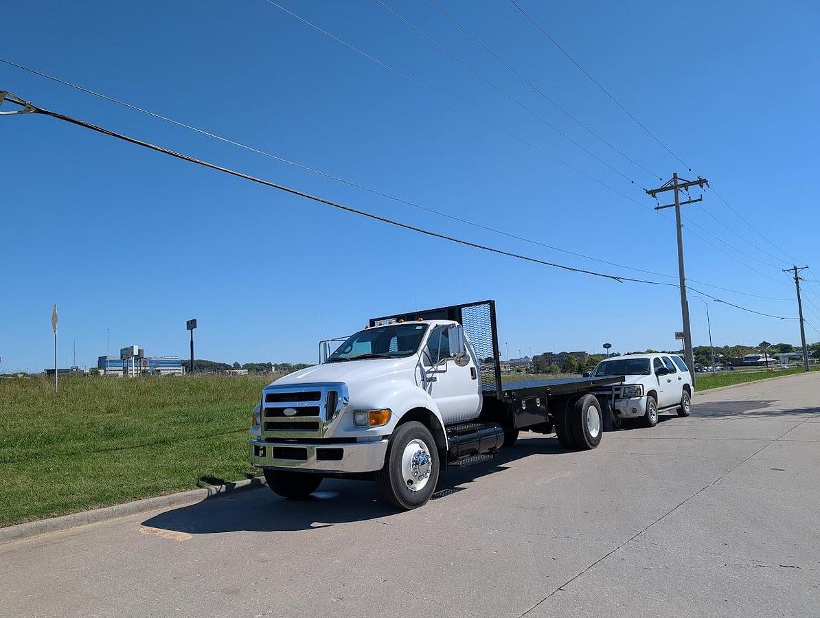 Used 2008 Ford F750 16' Flatbed