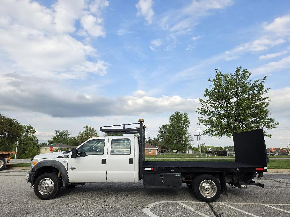 Used 2013 F550 4x4 12' Flatbed 4' Lift Gate