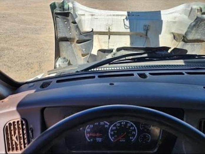 Used 2005 Sterling Cleasby 31' Roofing Conveyor Truck with Automatic Transmission