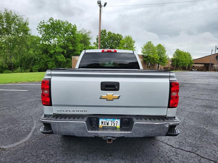 Used 2015 Chevrolet Silverado 1500 LT Crew Cab Pickup Truck with Hard Roll Bed Cover