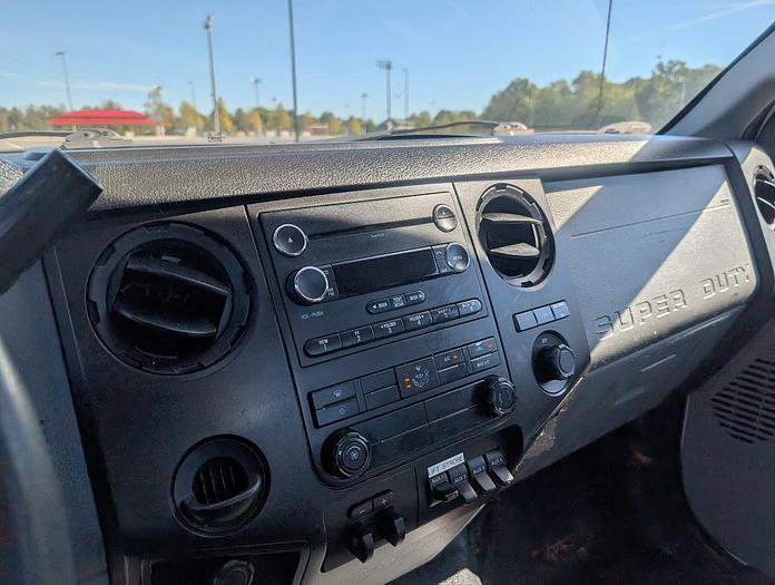 Used 2014 Ford F550 4x4 Versalift SST40EIH-01 Articulated Telescoping 45' Bucket Truck