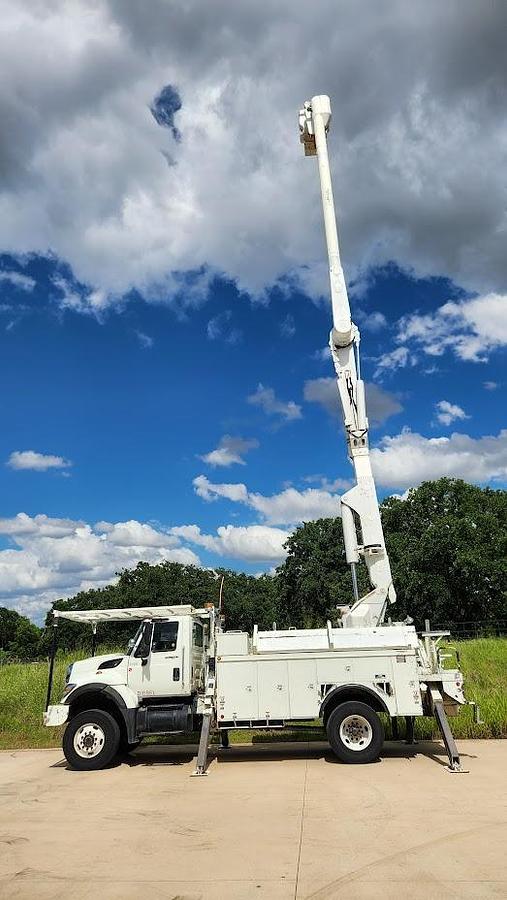 Used 2008 International Workstar 7400 4x4 Altec AM55E 60' Over Center Bucket with Material Handling/Jib