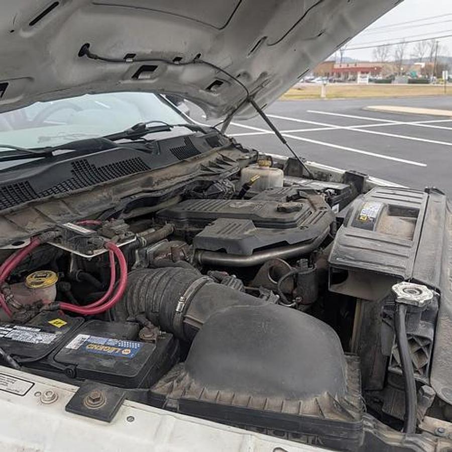 Used 2011 Dodge Ram 5500 Altec AT237 42' Articulated/Telescoping Non-insulated 