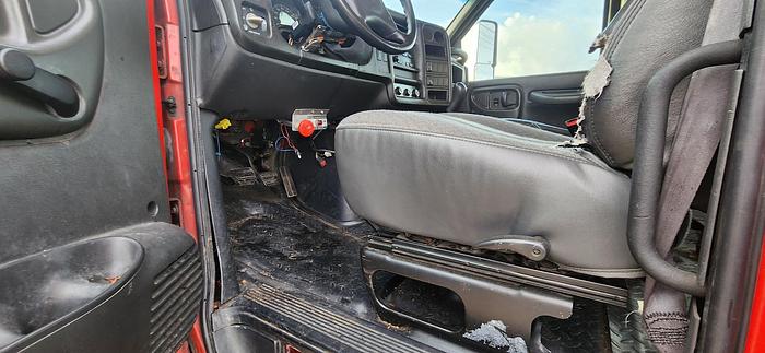 Used 2006 GMC 6500 20' Flatbed 36' Cleasby Roofing Conveyor Truck