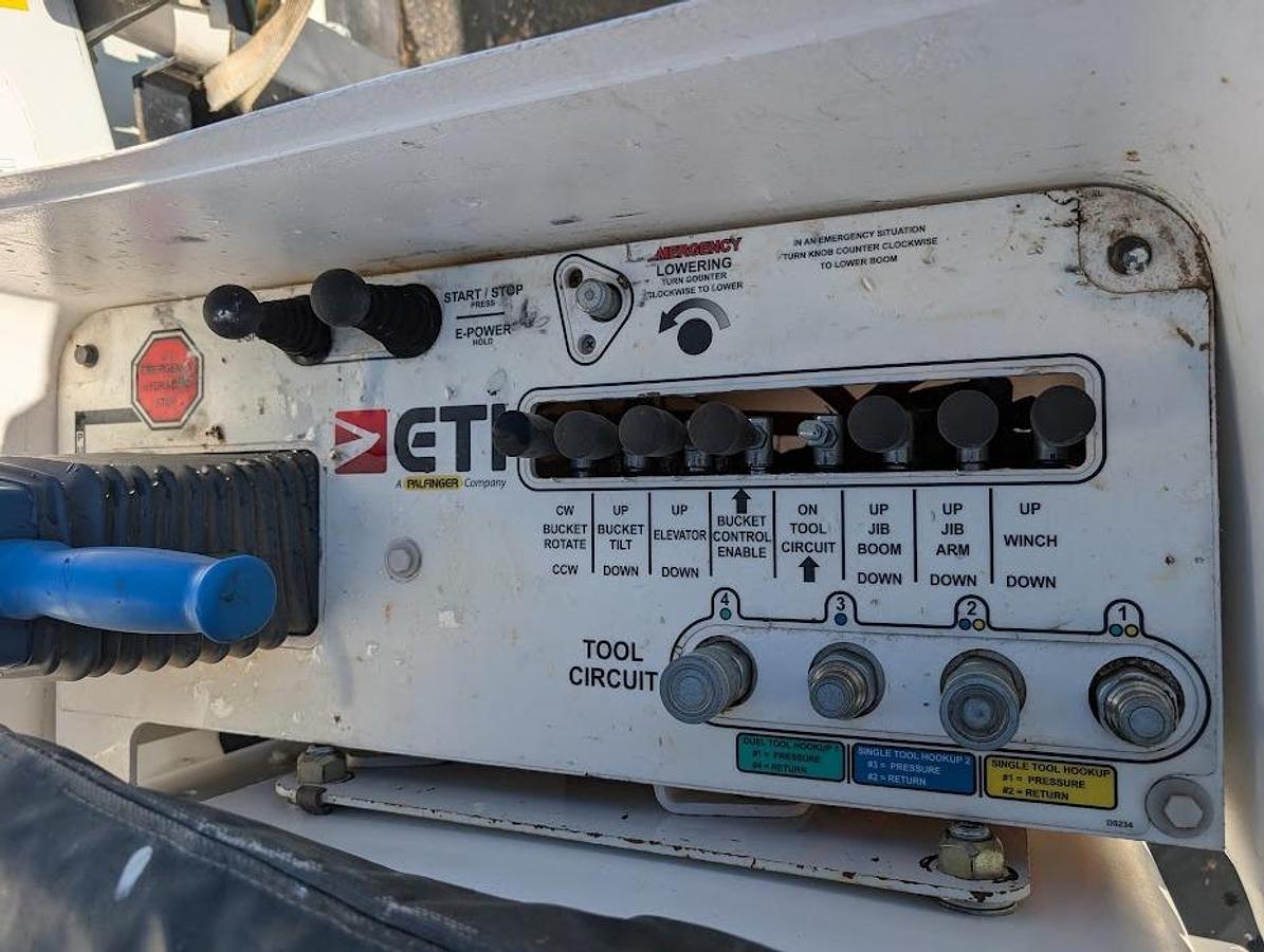 Used 2018 Dodge 5500 4x4 ETI 45' Bucket Material Handling Jib Articulated Telescoping