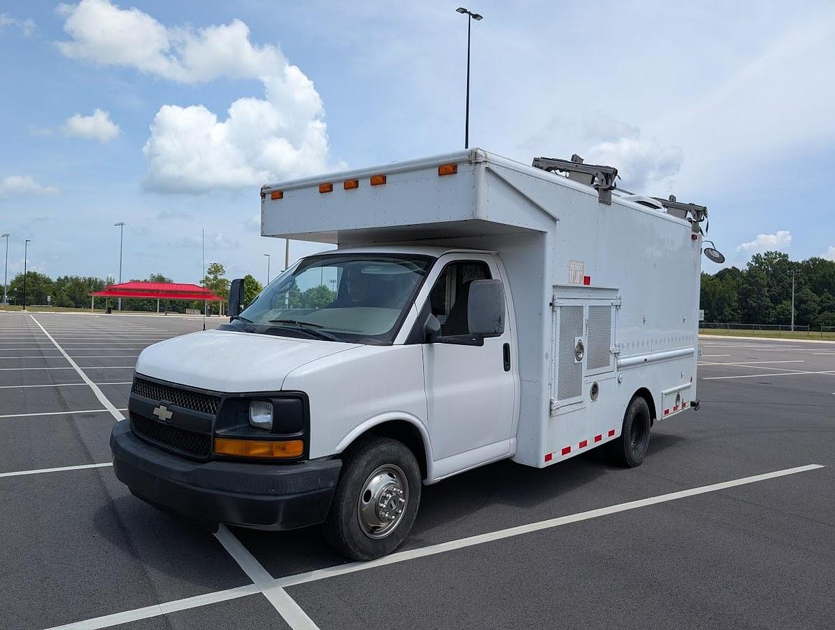 Used 2007 Chevrolet G-3500 Cutaway Cable Splicing Van Kohler Manhole Support System