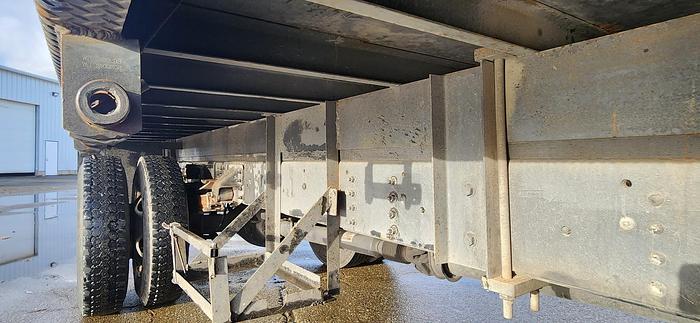 Used 2006 GMC 6500 20' Flatbed 36' Cleasby Roofing Conveyor Truck