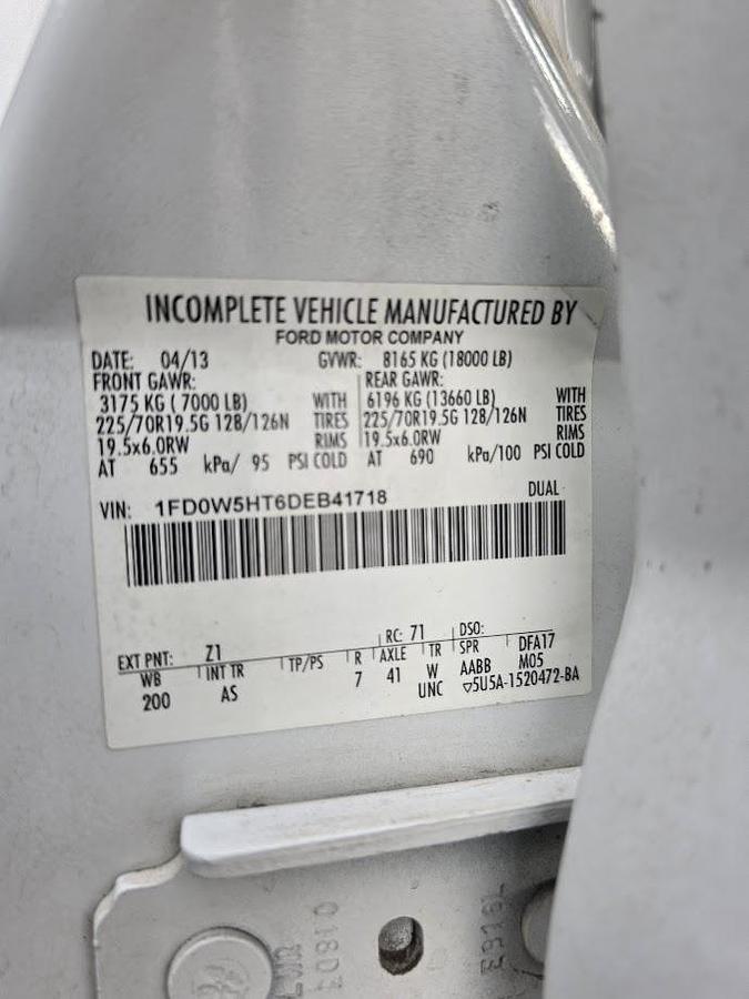 Used 2013 F550 4x4 12' Flatbed 4' Lift Gate