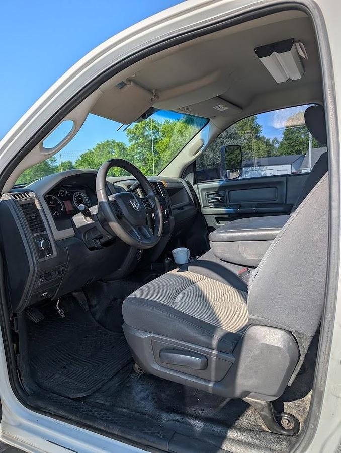 Used 2012 Dodge Ram 5500 4x4 Enclosed High-Top Service Truck