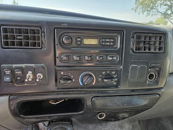 Used 2004 Ford 650 XL 4x2 Crew Cab Flatbed with 18' Bed