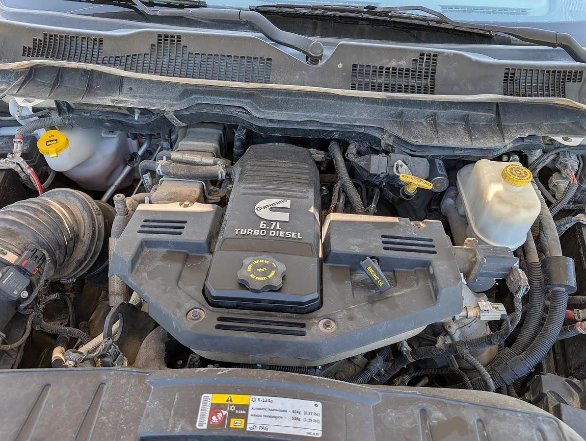 Used 2012 Dodge Ram 5500 4x4 Enclosed High-Top Service Truck