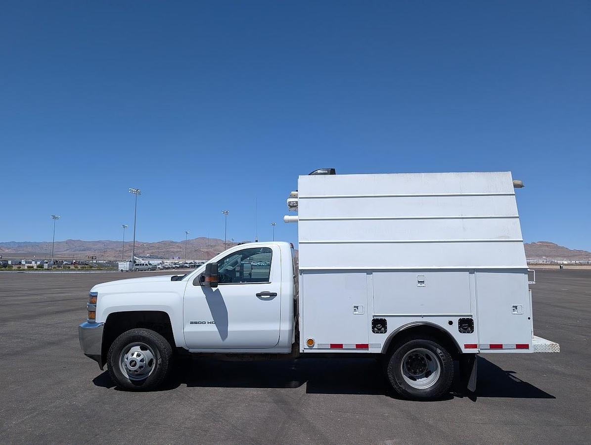 Used 2017 Chevrolet 3500HD 3x3 Enclosed High-Top Service Truck