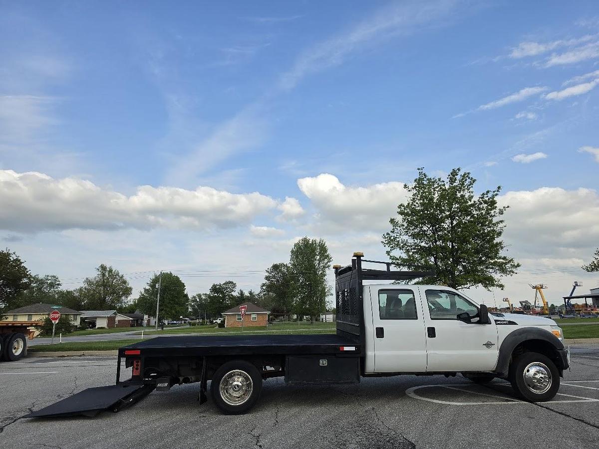 Used 2013 F550 4x4 12' Flatbed 4' Lift Gate