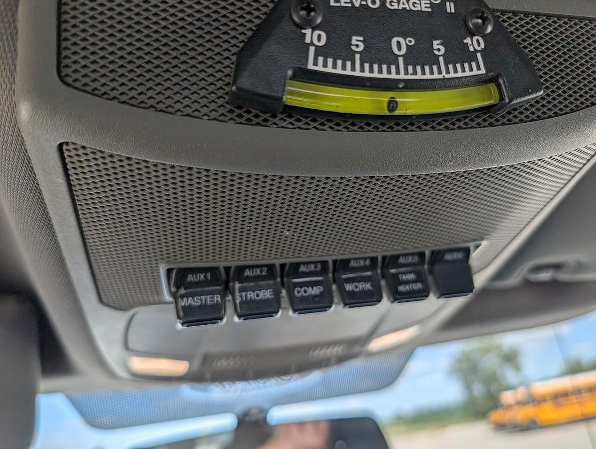 Used 2017 Ford F550 4x4 ETC MH40IH Articulated/Insulated/Telescoping