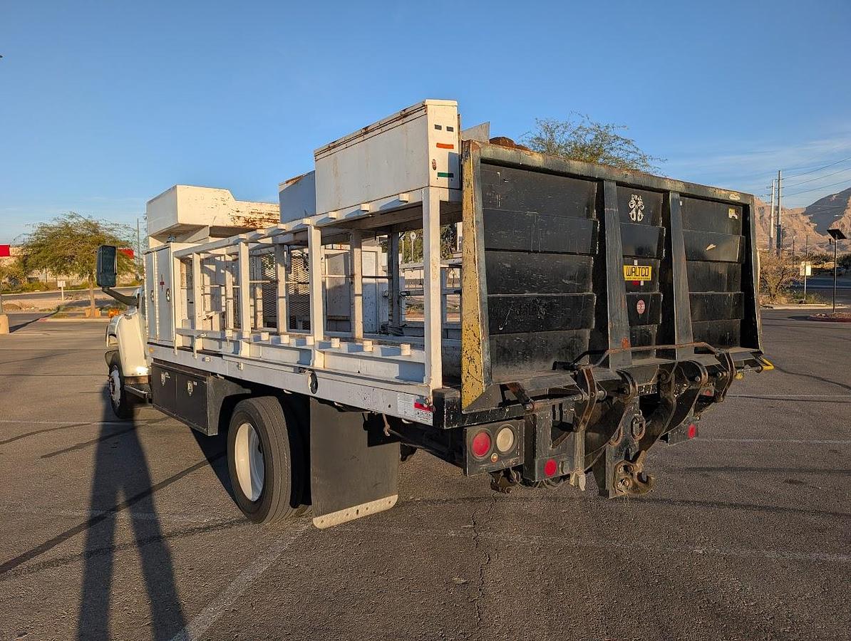 Used 2008 GMC 15' 6" Flatbed with Lift Gate