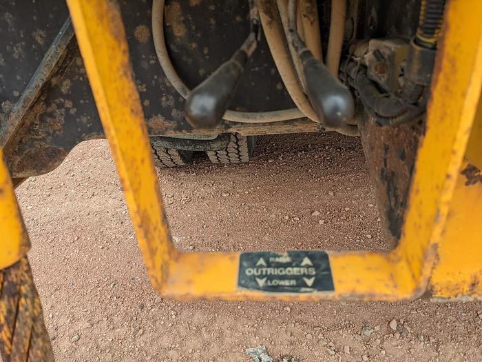 Used 2000 International 4900 Tandem Axle Flatbed Altec A65 70' Articulated Bucket truck